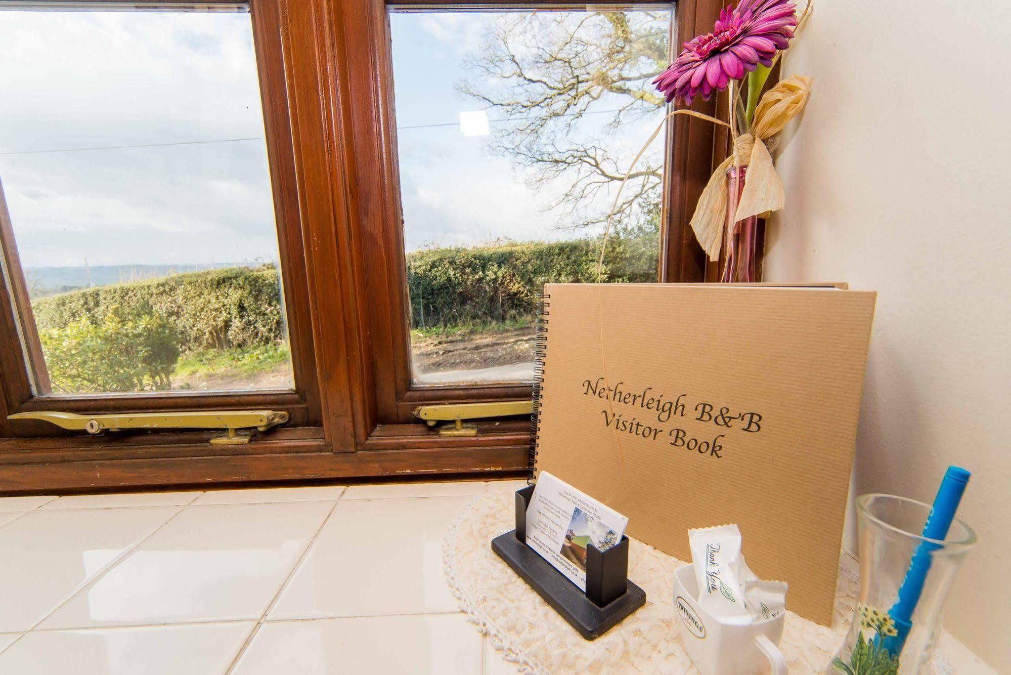 Cozy Snug Room, Short Drive To Lyme Regis, Crackling Fireplace, Private Balcony & Stunning Countryside Views, Free Private Parking & Wifi Axminster Dış mekan fotoğraf