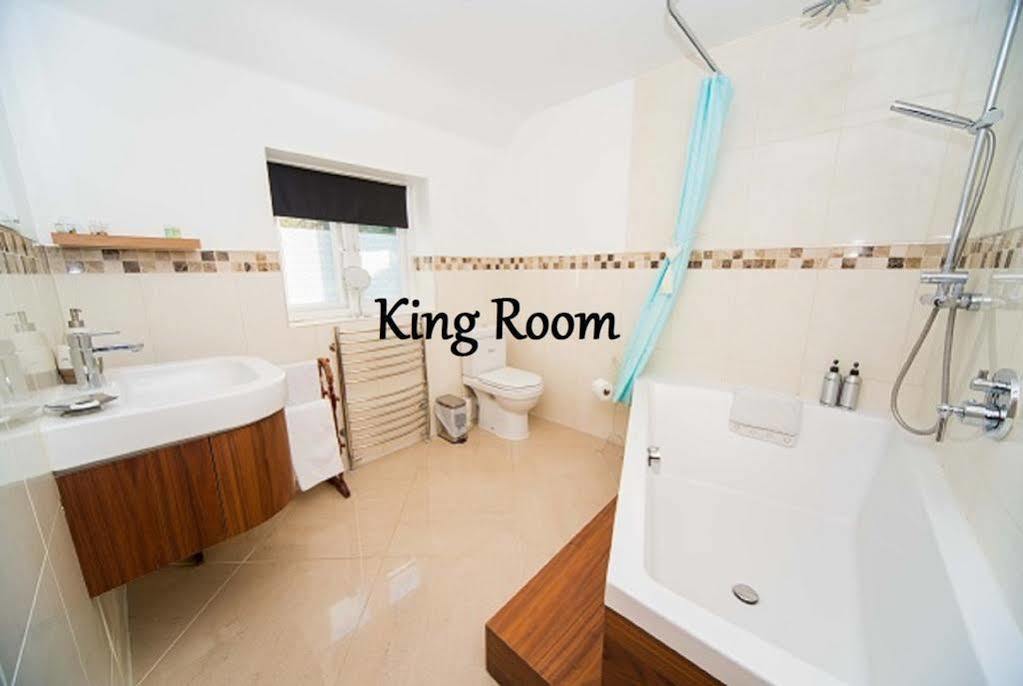 Cozy Snug Room, Short Drive To Lyme Regis, Crackling Fireplace, Private Balcony & Stunning Countryside Views, Free Private Parking & Wifi Axminster Dış mekan fotoğraf