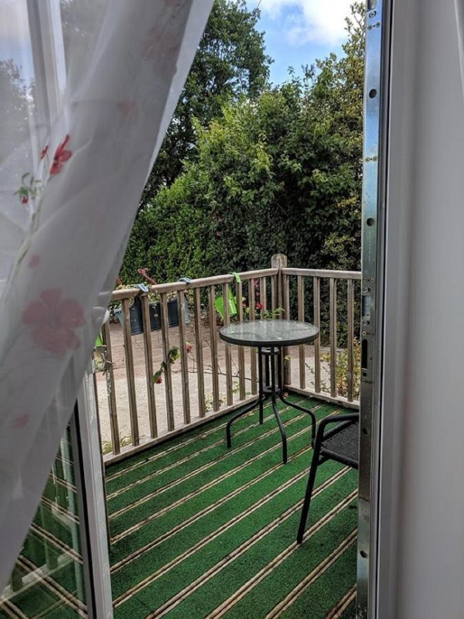 Cozy Snug Room, Short Drive To Lyme Regis, Crackling Fireplace, Private Balcony & Stunning Countryside Views, Free Private Parking & Wifi Axminster Dış mekan fotoğraf
